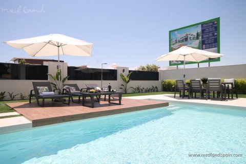 Villa zum Verkauf in Torrevieja, Alicante, Spanien 3 Schlafzimmer, 139 m2 Nr. 9269 - Foto 15