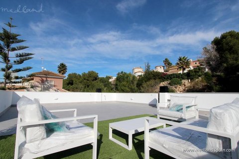 Villa zum Verkauf in Pilar de la Horadada, Alicante, Spanien 3 Schlafzimmer, 103 m2 Nr. 9115 - Foto 15