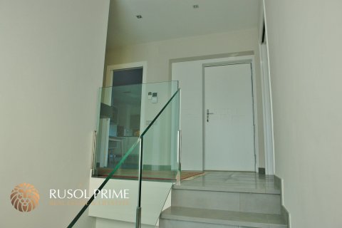 Villa zum Verkauf in Castelldefels, Barcelona, Spanien 5 Schlafzimmer, 450 m2 Nr. 8861 - Foto 4