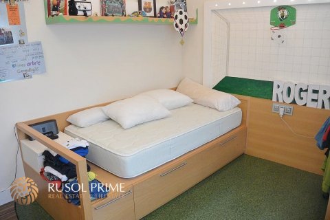 Villa zum Verkauf in Castelldefels, Barcelona, Spanien 4 Schlafzimmer, 300 m2 Nr. 8840 - Foto 10
