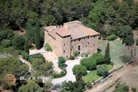 Villa zum Verkauf in Barcelona, Spanien 1800 m2 Nr. 8898 - Foto 2