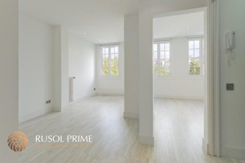Wohnung zum Verkauf in Barcelona, Spanien 5 Schlafzimmer, 180 m2 Nr. 8752 - Foto 4