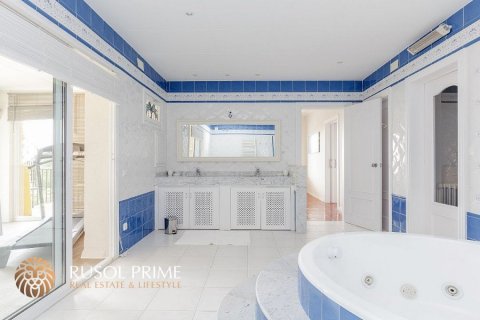 Villa zum Verkauf in Cabrils, Barcelona, Spanien 6 Schlafzimmer, 690 m2 Nr. 8841 - Foto 3