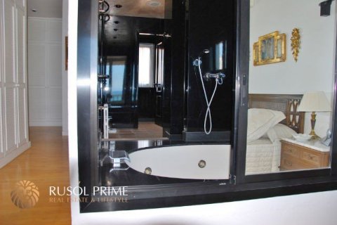 Villa zum Verkauf in Sitges, Barcelona, Spanien 5 Schlafzimmer, 420 m2 Nr. 8904 - Foto 17