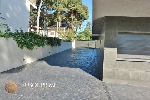 Villa zum Verkauf in Castelldefels, Barcelona, Spanien 5 Schlafzimmer, 450 m2 Nr. 8861 - Foto 15