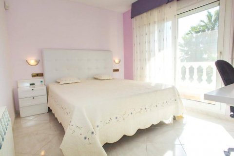 Villa zum Verkauf in Blanes, Girona, Spanien 4 Schlafzimmer, 455 m2 Nr. 16179 - Foto 9
