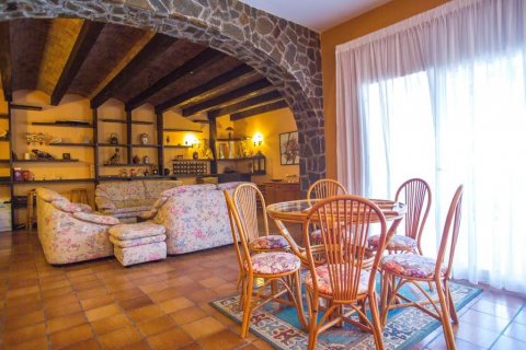 Villa zum Verkauf in Blanes, Girona, Spanien 4 Schlafzimmer, 455 m2 Nr. 16179 - Foto 17