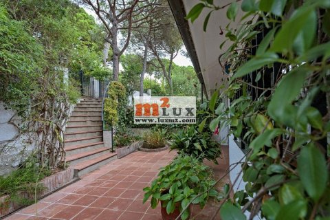 Villa zum Verkauf in Lloret de Mar, Girona, Spanien 8 Schlafzimmer, 630 m2 Nr. 16693 - Foto 5