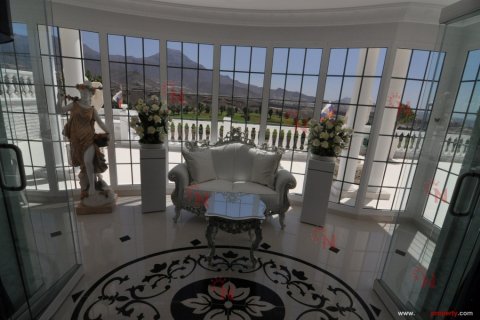 Villa zum Verkauf in Adeje, Tenerife, Spanien 7 Schlafzimmer,  Nr. 18328 - Foto 11