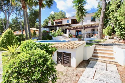 Villa zum Verkauf in Bendinat, Mallorca, Spanien 4 Schlafzimmer, 350 m2 Nr. 18472 - Foto 2