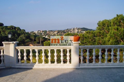 Villa zum Verkauf in Lloret de Mar, Girona, Spanien 4 Schlafzimmer, 696 m2 Nr. 16865 - Foto 21