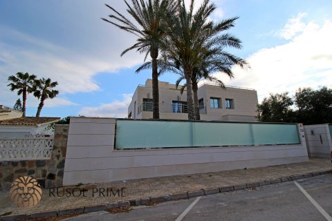Villa zum Verkauf in Orihuela, Alicante, Spanien 4 Schlafzimmer, 350 m2 Nr. 10266 - Foto 2