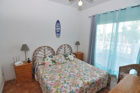 Villa zum Verkauf in Costa del Silencio, Tenerife, Spanien 4 Schlafzimmer, 300 m2 Nr. 18394 - Foto 22