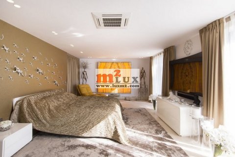 Villa zum Verkauf in Sant Antoni de Calonge, Girona, Spanien 5 Schlafzimmer, 583 m2 Nr. 16732 - Foto 27