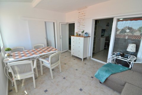 Wohnung zum Verkauf in Los Cristianos, Tenerife, Spanien 2 Schlafzimmer, 48 m2 Nr. 18335 - Foto 3