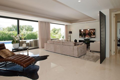 Villa zum Verkauf in Marbella, Malaga, Spanien 5 Schlafzimmer, 543 m2 Nr. 20905 - Foto 3