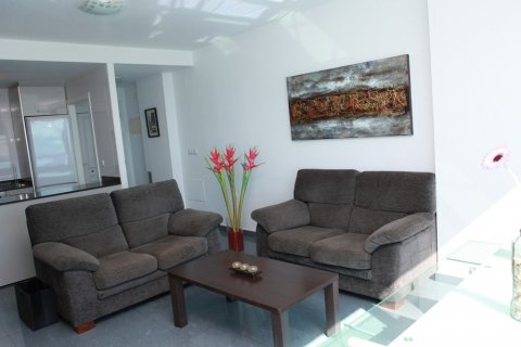 Wohnung zum Verkauf in La Manga del Mar Menor, Murcia, Spanien 2 Schlafzimmer, 74 m2 Nr. 21209 - Foto 2