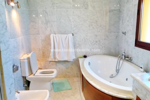 Villa zum Verkauf in Torviscas, Tenerife, Spanien 5 Schlafzimmer, 512 m2 Nr. 24517 - Foto 11