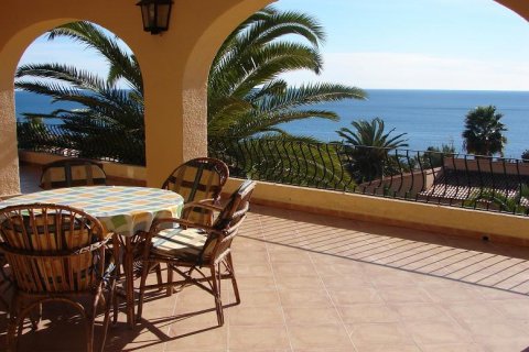 Villa zum Verkauf in Calpe, Alicante, Spanien 3 Schlafzimmer, 250 m2 Nr. 25080 - Foto 18