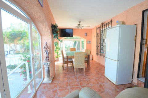 Villa zum Verkauf in Villamartin, Alicante, Spanien 4 Schlafzimmer, 170 m2 Nr. 19387 - Foto 8