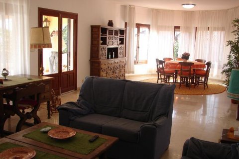 Villa zum Verkauf in Calpe, Alicante, Spanien 3 Schlafzimmer, 250 m2 Nr. 25080 - Foto 15
