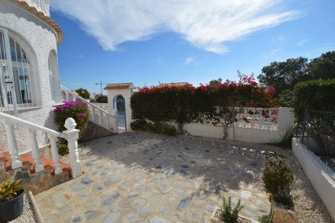 Villa zum Verkauf in Villamartin, Alicante, Spanien 5 Schlafzimmer, 186 m2 Nr. 19229 - Foto 4