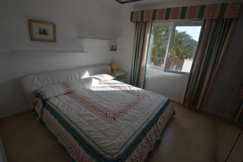 Villa zum Verkauf in La Zenia, Alicante, Spanien 6 Schlafzimmer, 400 m2 Nr. 19187 - Foto 6