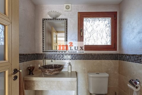 Villa zum Verkauf in Sant Antoni de Calonge, Girona, Spanien 5 Schlafzimmer, 355 m2 Nr. 16734 - Foto 28