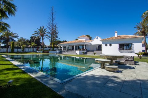 Villa zum Verkauf in Marbella, Malaga, Spanien 7 Schlafzimmer, 1000 m2 Nr. 21155 - Foto 6