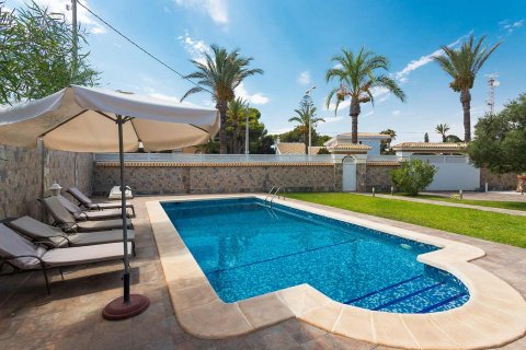 Villa zum Verkauf in Cabo Roig, Alicante, Spanien 5 Schlafzimmer, 440 m2 Nr. 19413 - Foto 2