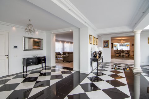 Villa zum Verkauf in Marbella, Malaga, Spanien 7 Schlafzimmer, 1000 m2 Nr. 21155 - Foto 16