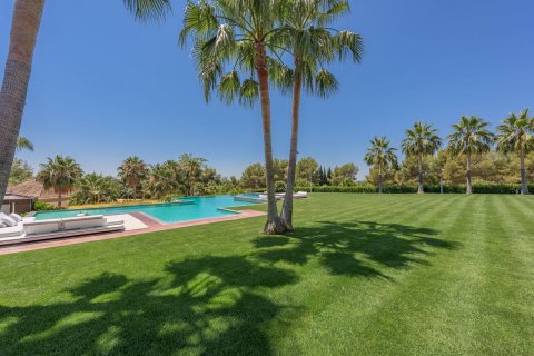 Villa zum Verkauf in Marbella, Malaga, Spanien 9 Schlafzimmer, 2438 m2 Nr. 21046 - Foto 4