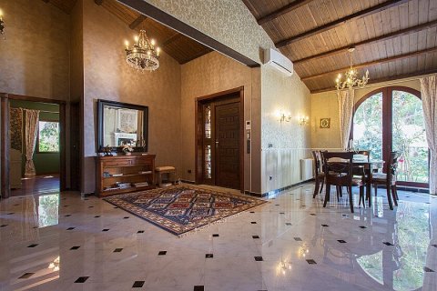 Villa zum Verkauf in Punta Prima, Alicante, Spanien 4 Schlafzimmer, 243 m2 Nr. 28922 - Foto 15