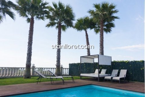Villa zum Verkauf in Lloret de Mar, Girona, Spanien 4 Schlafzimmer, 330 m2 Nr. 28571 - Foto 6