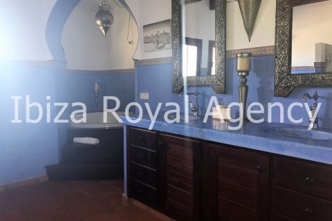 Villa zur Miete in Sant Josep de sa Talaia, Ibiza, Spanien 3 Schlafzimmer, 300 m2 Nr. 30877 - Foto 15