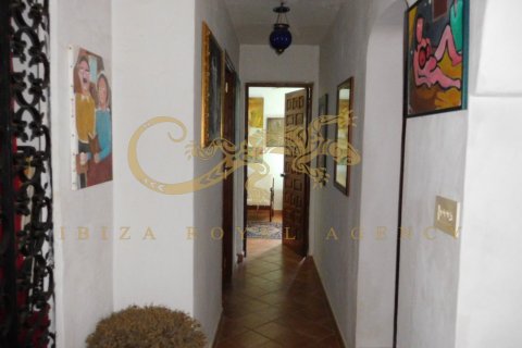 Villa zum Verkauf in San Antonio De Portmany, Ibiza, Spanien 5 Schlafzimmer, 282 m2 Nr. 30861 - Foto 22