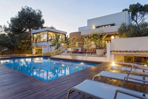 Villa zum Verkauf in Santa Eulalia Del Rio, Ibiza, Spanien 11 Schlafzimmer, 710 m2 Nr. 30811 - Foto 3