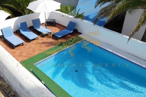 Villa zur Miete in Sant Agusti des Vedra, Ibiza, Spanien 3 Schlafzimmer, 300 m2 Nr. 30839 - Foto 27