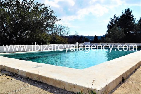 Villa zum Verkauf in Santa Gertrudis De Fruitera, Ibiza, Spanien 5 Schlafzimmer, 500 m2 Nr. 30865 - Foto 11