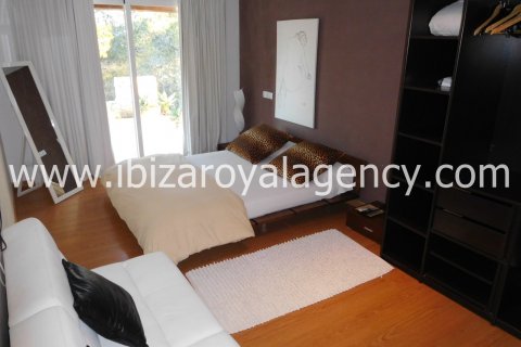 Villa zur Miete in Sant Miquel de Balansat, Ibiza, Spanien 3 Schlafzimmer, 250 m2 Nr. 30889 - Foto 15