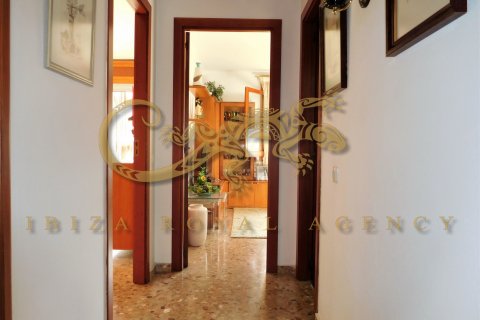 Wohnung zur Miete in Ibiza town, Ibiza, Spanien 4 Schlafzimmer, 171 m2 Nr. 30802 - Foto 26