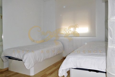 Wohnung zur Miete in Playa d'en Bossa, Ibiza, Spanien 3 Schlafzimmer, 100 m2 Nr. 30881 - Foto 16