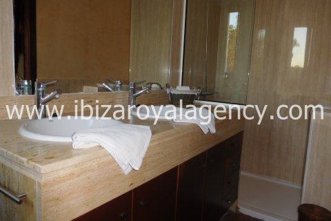 Villa zur Miete in Sant Miquel de Balansat, Ibiza, Spanien 3 Schlafzimmer, 250 m2 Nr. 30889 - Foto 16