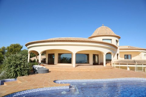 Villa zum Verkauf in Calpe, Alicante, Spanien 4 Schlafzimmer, 1089 m2 Nr. 31643 - Foto 4