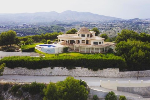 Villa zum Verkauf in Calpe, Alicante, Spanien 4 Schlafzimmer, 1089 m2 Nr. 31643 - Foto 1