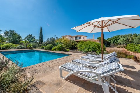 Finca zum Verkauf in Ses Salines, Mallorca, Spanien 4 Schlafzimmer, 489 m2 Nr. 32482 - Foto 1