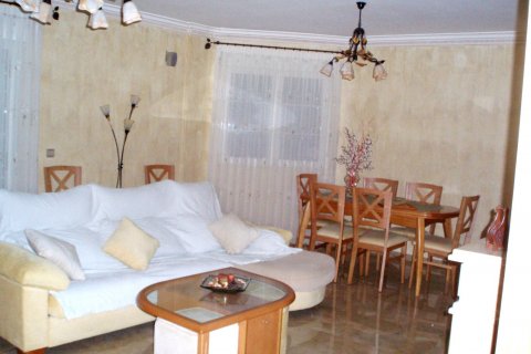 Villa zum Verkauf in Orihuela, Alicante, Spanien 4 Schlafzimmer, 240 m2 Nr. 34443 - Foto 11