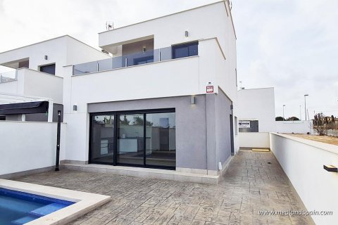 Villa zum Verkauf in La Zenia, Alicante, Spanien 3 Schlafzimmer, 117 m2 Nr. 9419 - Foto 1