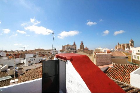 Gewerbeimmobilien zum Verkauf in Ciutadella De Menorca, Menorca, Spanien 2 Schlafzimmer, 115 m2 Nr. 23990 - Foto 2