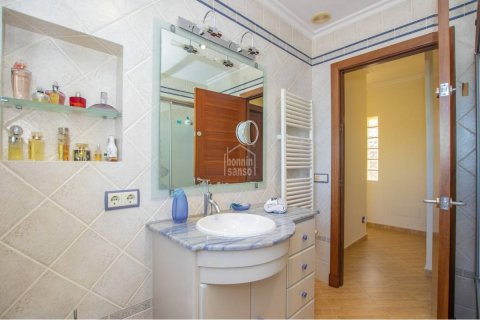 Villa zum Verkauf in Mahon, Menorca, Spanien 4 Schlafzimmer, 249 m2 Nr. 23791 - Foto 12